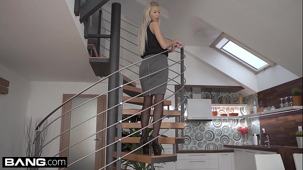 Glamkore – Sexy Euro Babe Karol Lilien Striptease for her lover